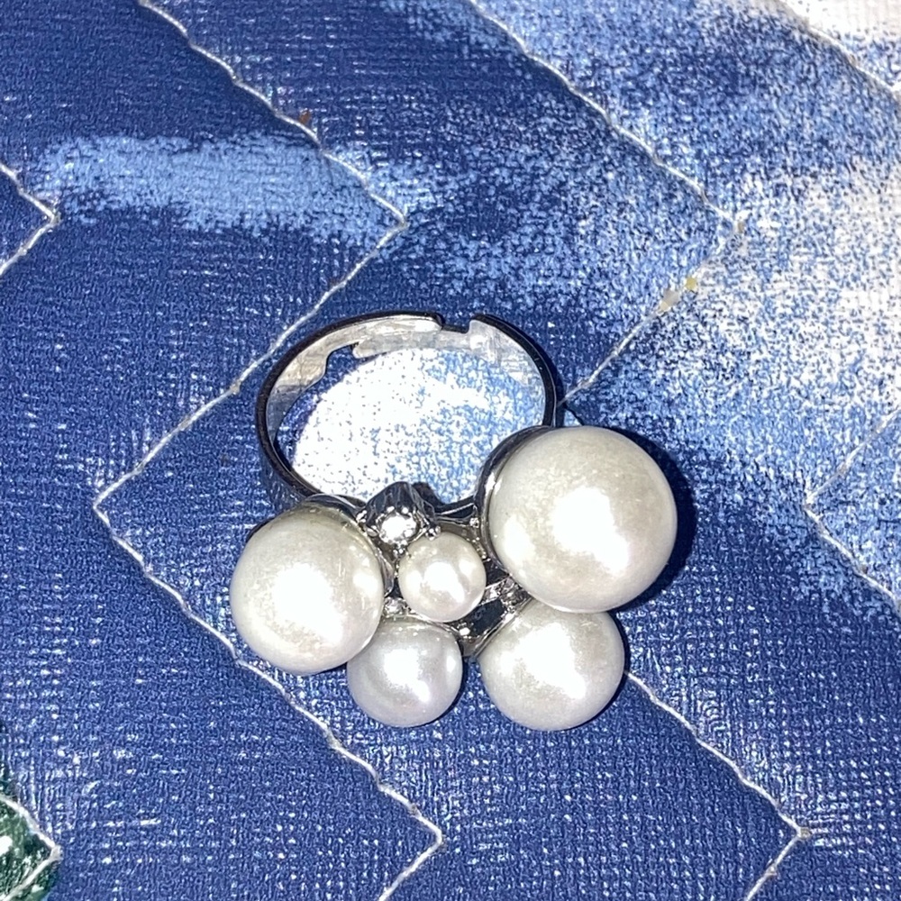 Adjustable Silver Pearl Cluster Ring - image 2